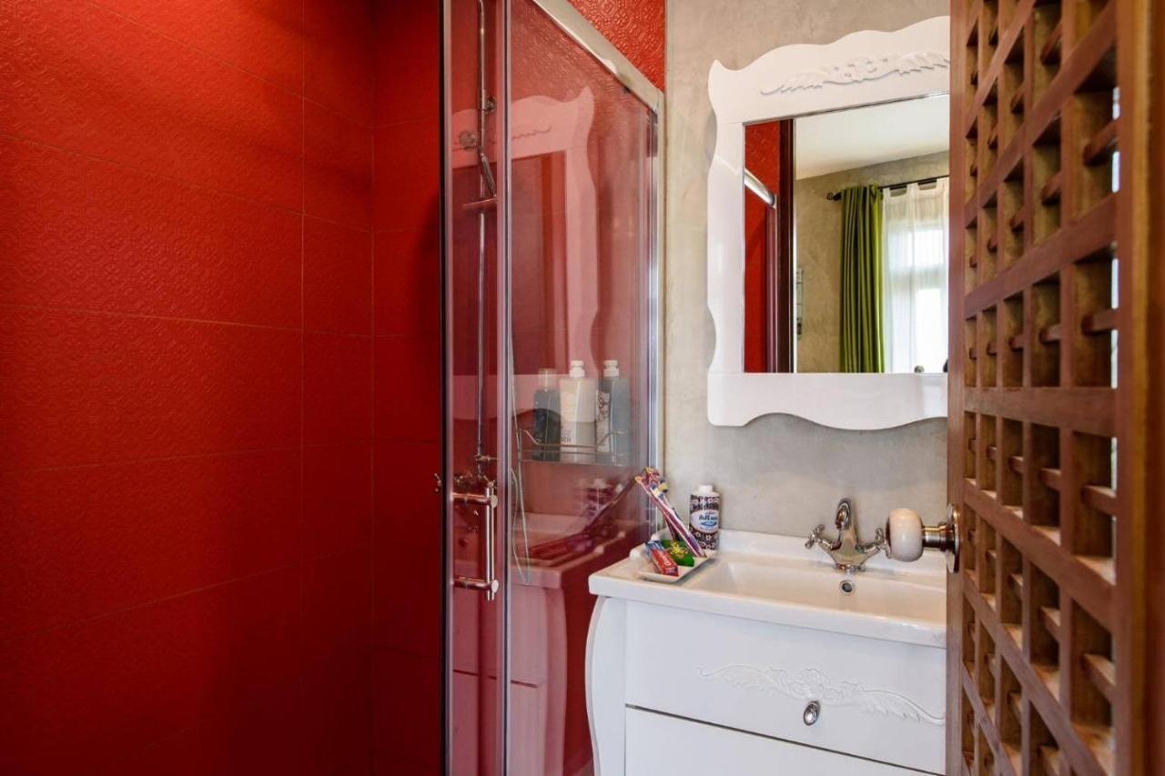 Roomquest Rimrabeang At Amphawa Eksteriør bilde