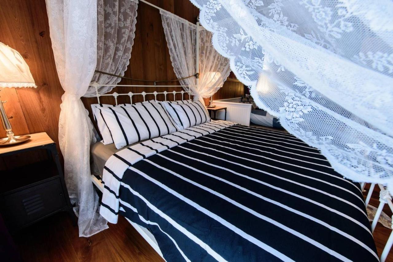 Roomquest Rimrabeang At Amphawa Eksteriør bilde