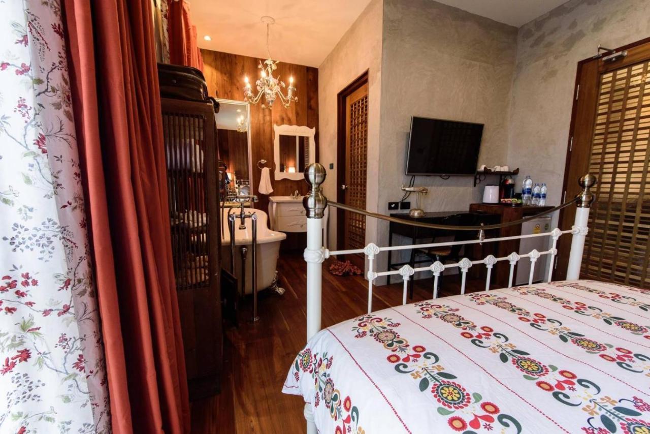 Roomquest Rimrabeang At Amphawa Eksteriør bilde
