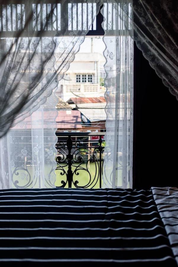 Roomquest Rimrabeang At Amphawa Eksteriør bilde